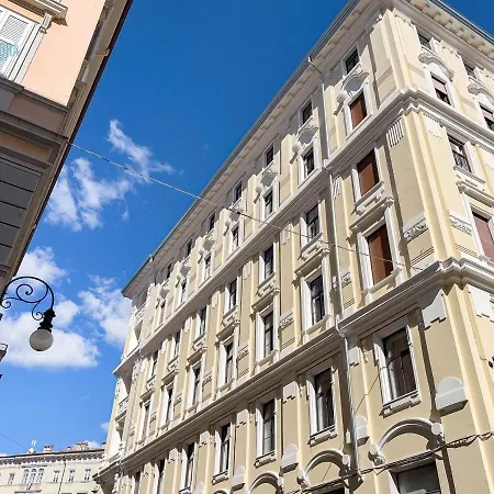 Апартаменты San Lazzaro 23 - 4 Tirabora Short Rent *