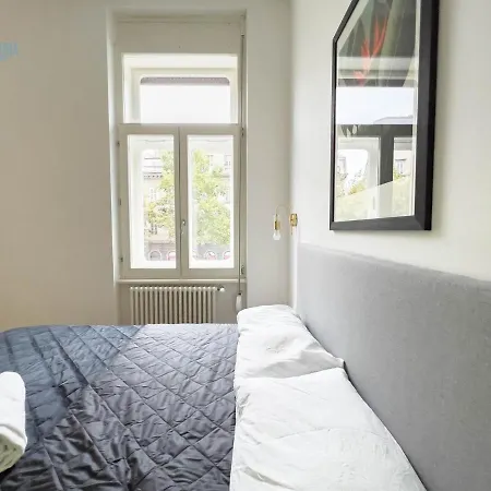 San Lazzaro 23 - 4 Tirabora Short Rent Apartment